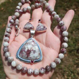 Jay King DTR mine finds Tourmaline and Garnet Necklace, Pendant Earrings set 925